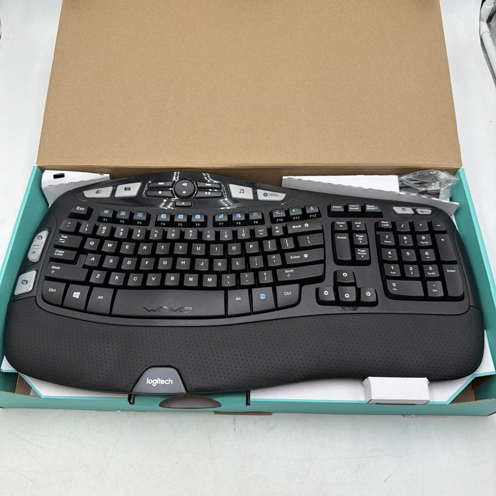 Logitech MK550 Comfort Wave Wireless Keyboard and Mouse Combo Tested